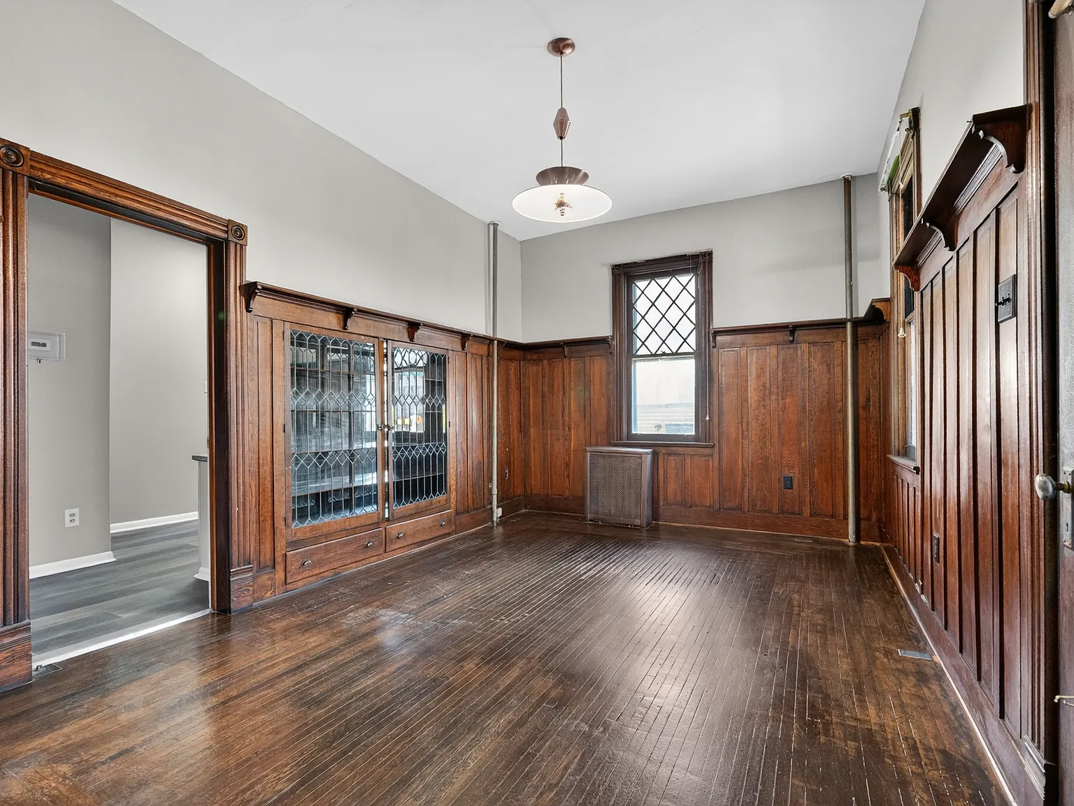 3 bed, 1.5 bath, 1100 sqft, $1,325 — Photo 3