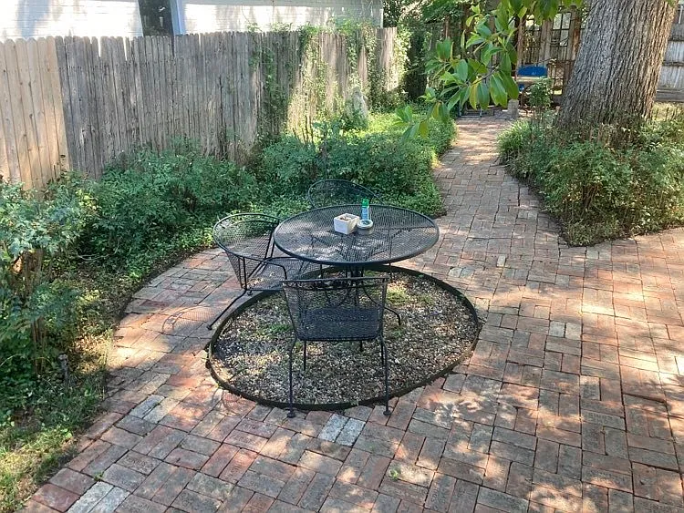 BEAUTIFUL BACKYARD