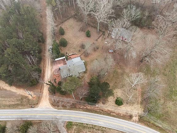 5th image of 3819 Mason Creek Rd