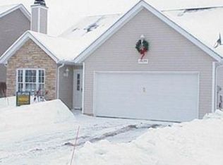 15055 Primrose Ln, Middlefield, OH 44062
