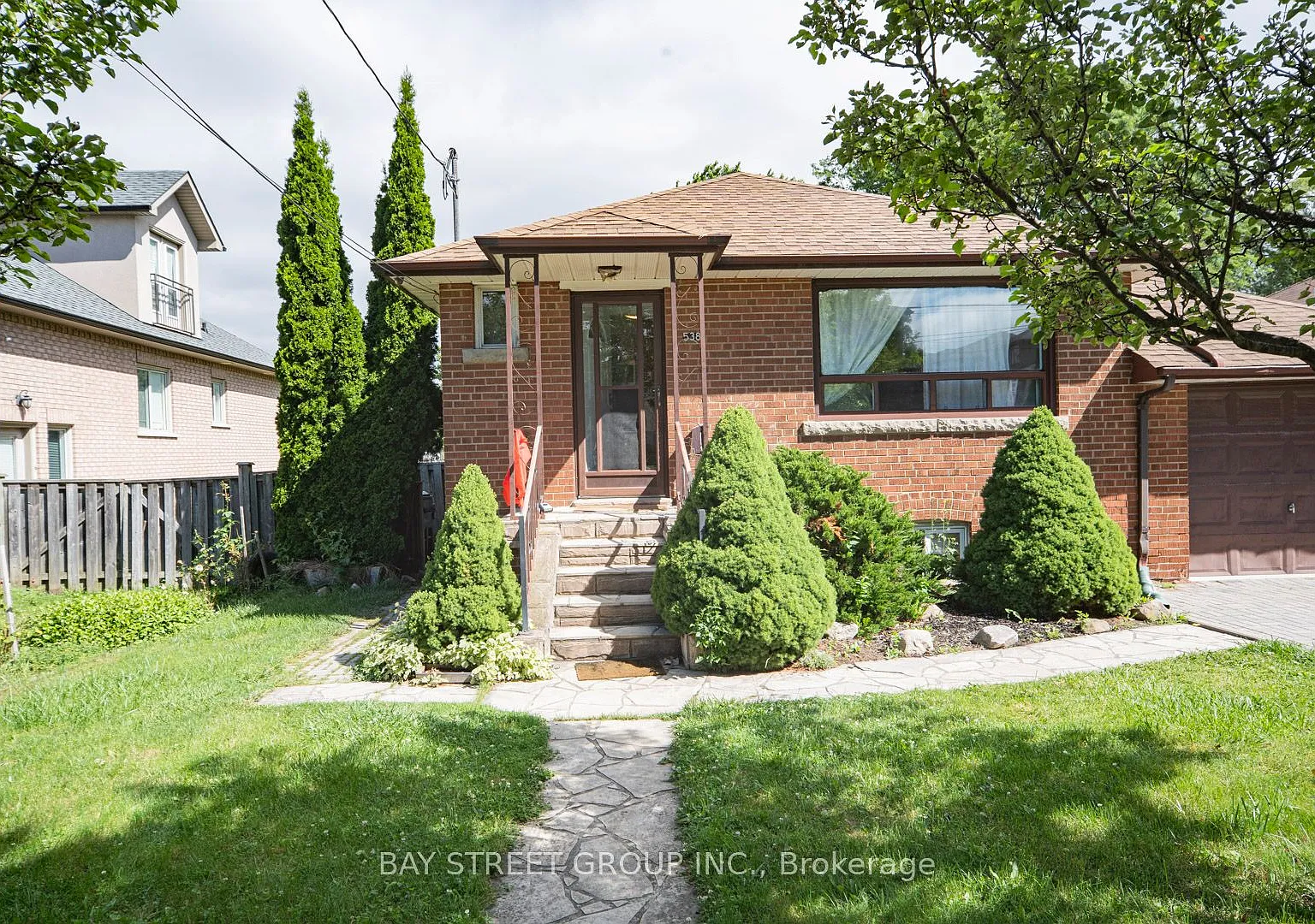 3 bed, $2,400 — Photo 1