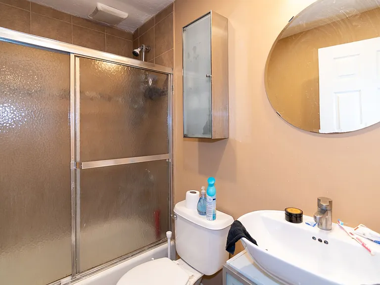 47 Gardner St #25 — Photo 9