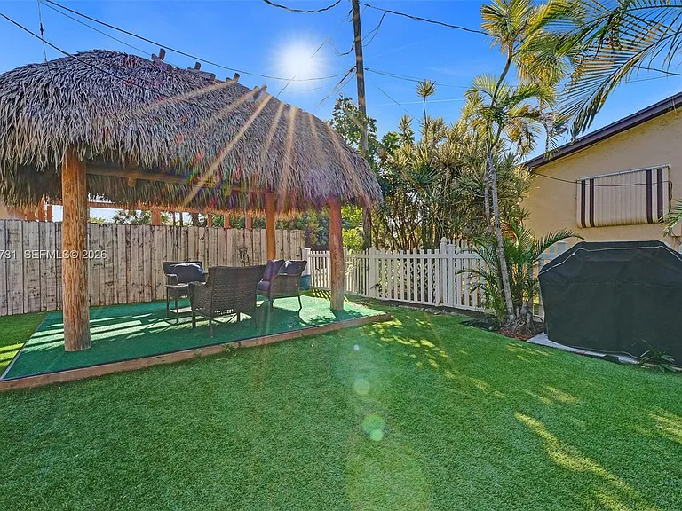 529 NW 8th St — Photo 54
