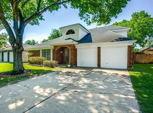 17611 Masonridge Dr, Houston, TX 77095