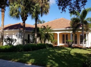 3905 Upolo Ln, Naples, FL 34119