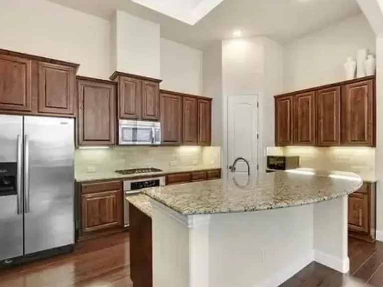 201 Carrington Ln — Photo 14