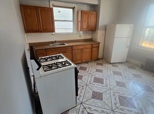 845 S 15th St #2, Newark, NJ 07108