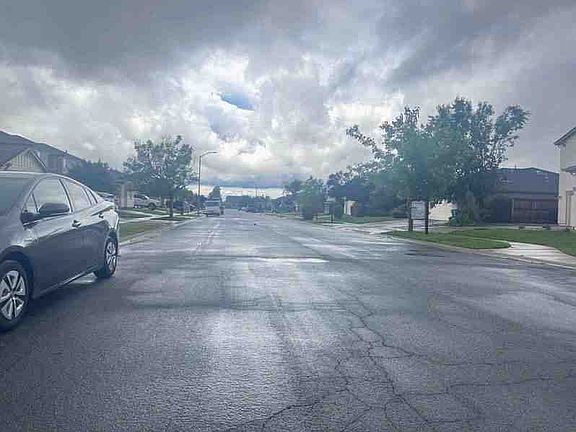 4th image of 1688 Brookglen Dr