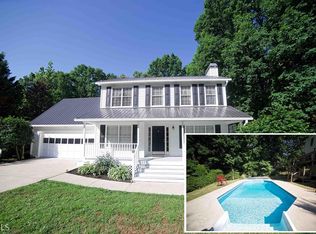 5204 Keystone Ct, Flowery Branch, GA 30542