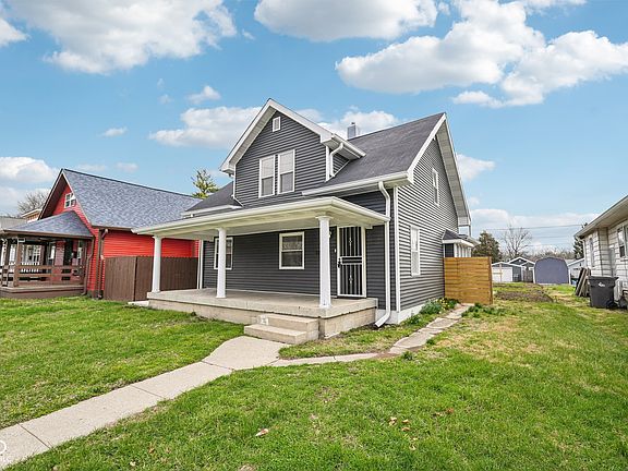 3rd image of 1539 N Rural St