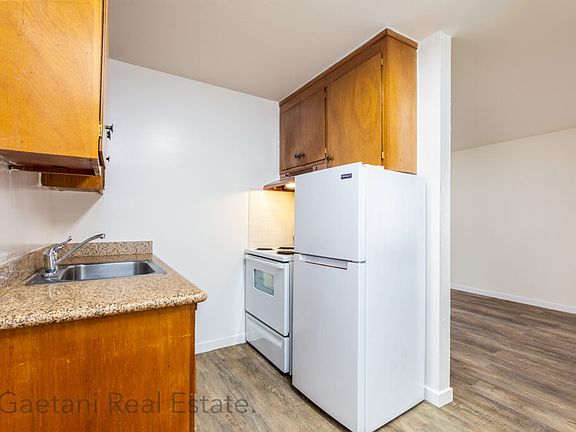 3rd image of 1265 Dolores St #2