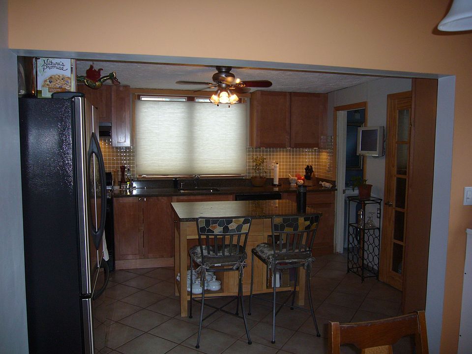 2nd image of 11 Wilton St