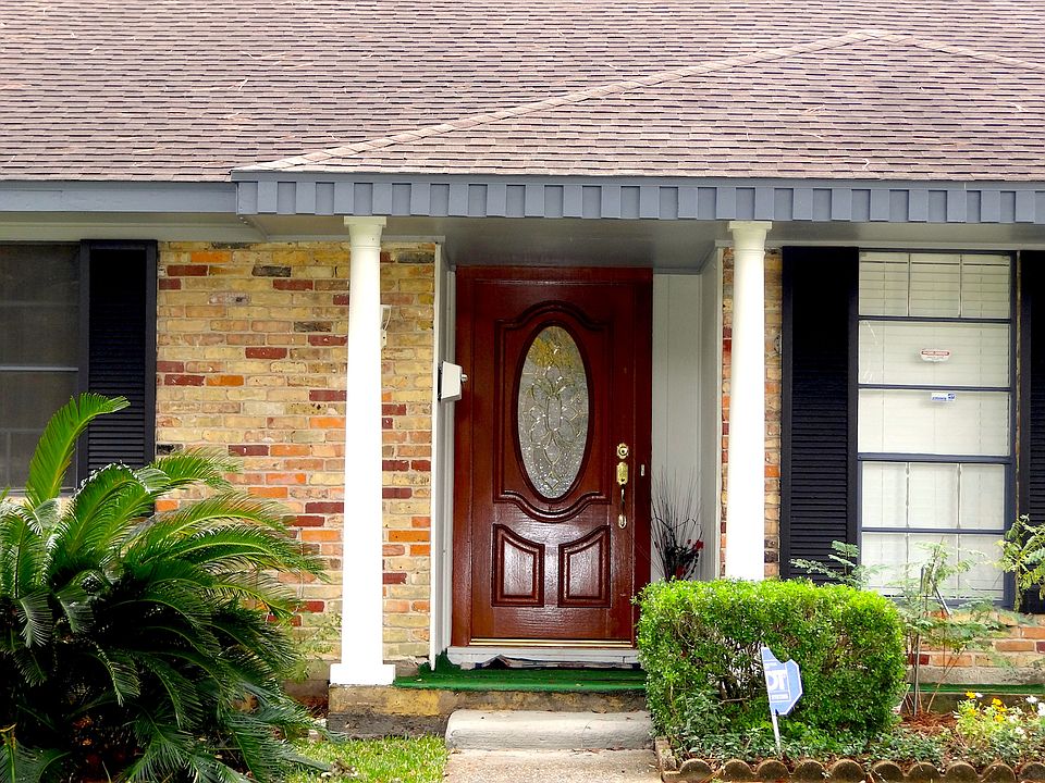 1st image of 6007 Claridge Dr