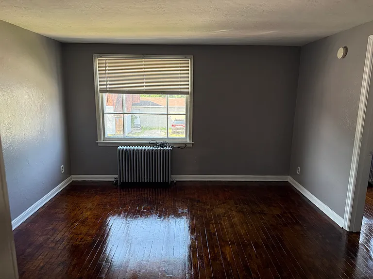 915 3rd Ave S #6 — Photo 7