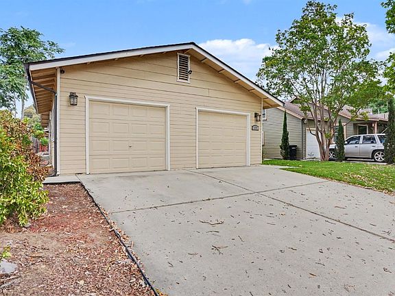 3rd image of 322 - 324 Bodem Street