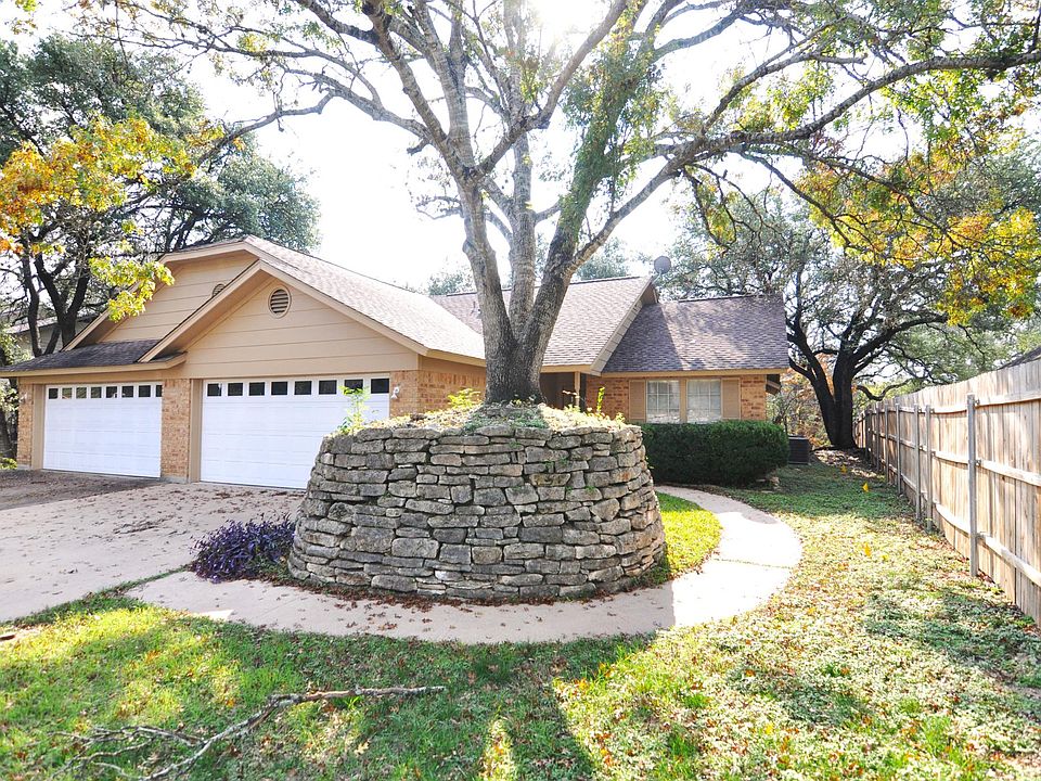 1st image of 1916 Holly Hill Dr #B