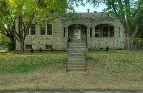 2nd image of 303 Benton Rd