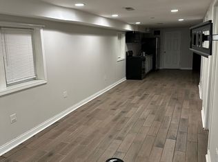 1239 W 32nd St #BASEMENT, Chicago, IL 60608