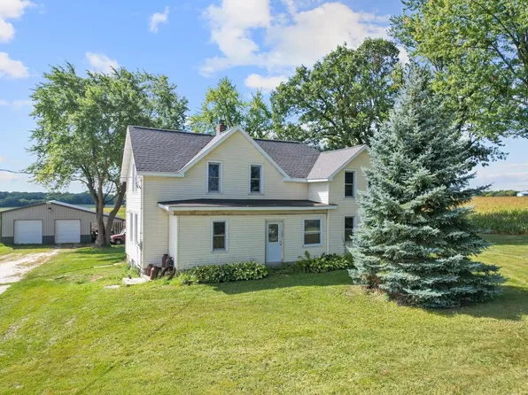 W12041 Sullivan Road, Waterloo, WI 53594
