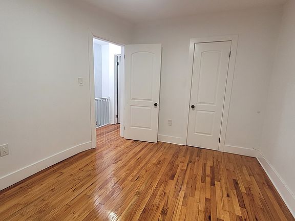 5th image of 1013 E 229th St #1