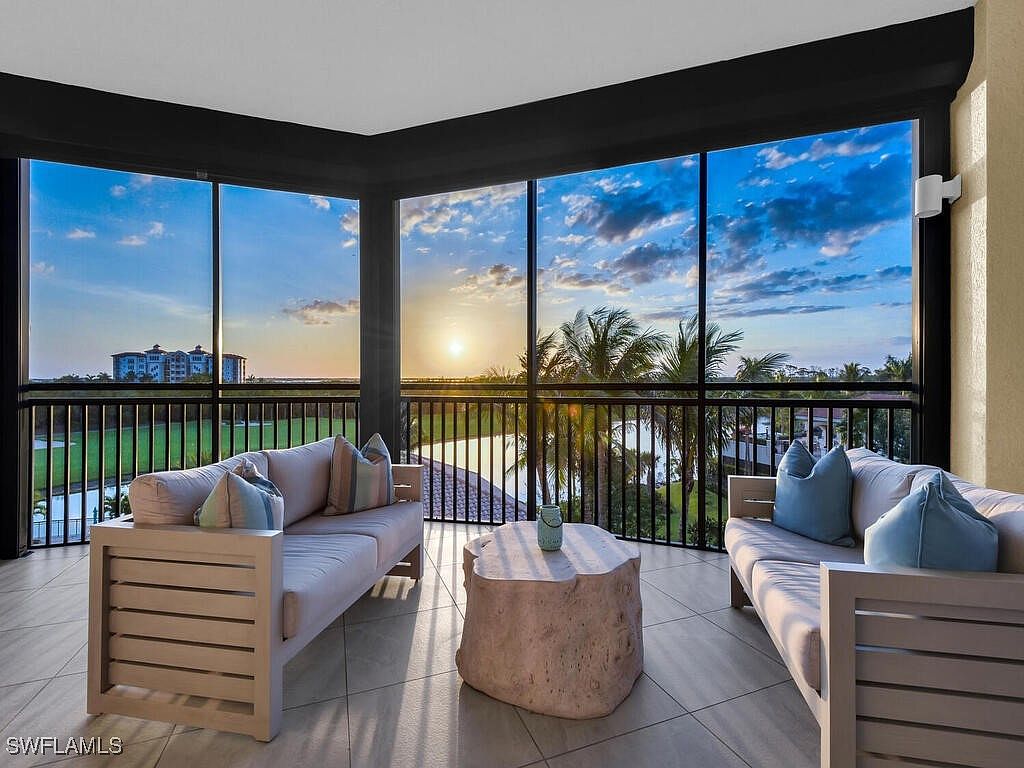 4800 Pelican Colony Blvd UNIT 304