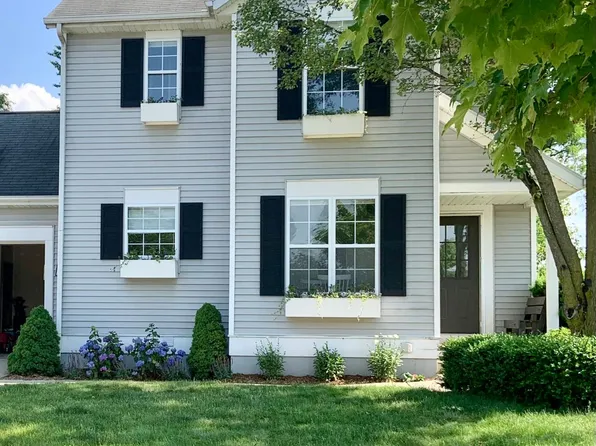 1418 Manton St NE, Grand Rapids, MI 49505