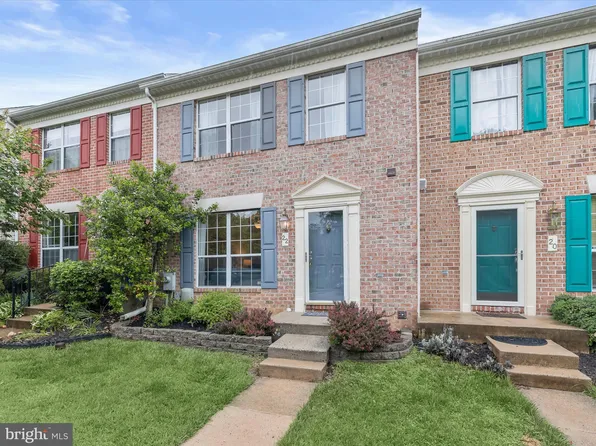 22 White Pine Ct, Cockeysville, MD 21030