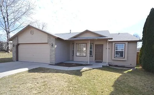 5476 S Veronica Pl