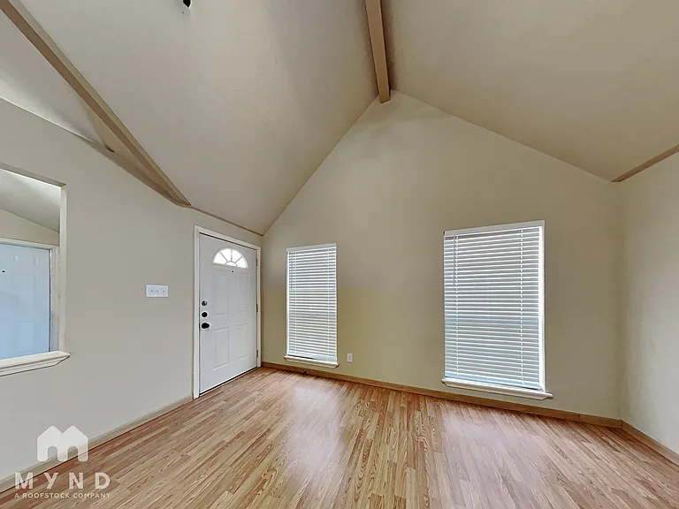 6708 Oriole Ct — Photo 4
