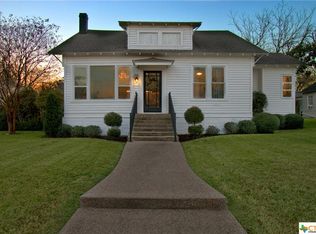 506 S Exchange St, Weimar, TX 78962