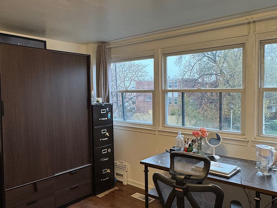 2nd image of 6845 Lindbergh Blvd #2