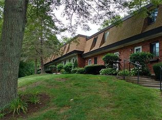 11 King Arthur Dr UNIT 5A, Niantic, CT 06357
