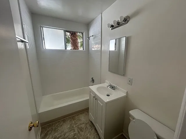 2 bed, $2,400 — Photo 4