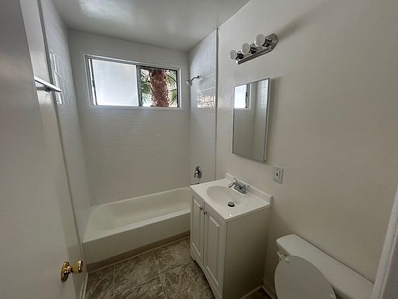 5th image of 3468 Redondo Beach Blvd APT 1