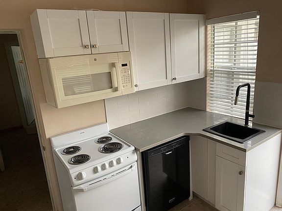 3rd image of 6209 Bayshore Blvd