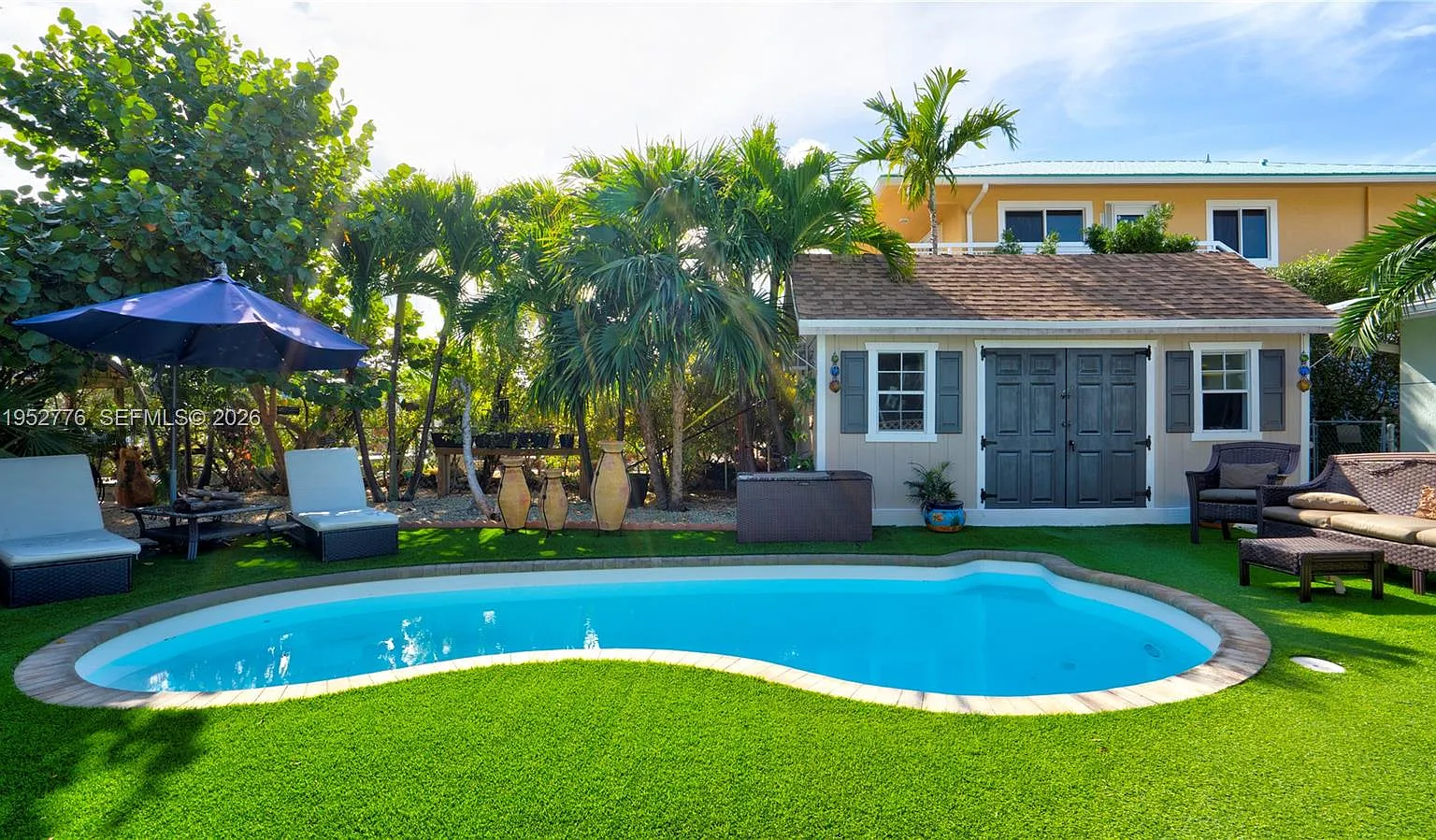 4 bed, 1.5 bath, $8,500 — Photo 2