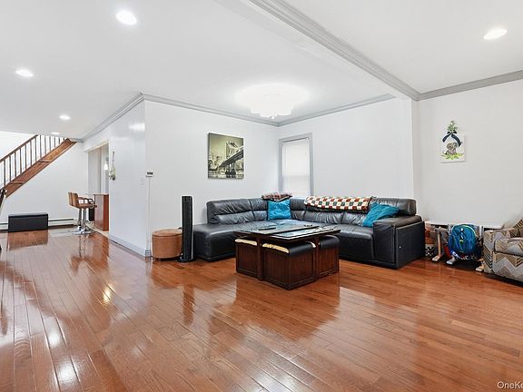 3rd image of 111-35 166th Street