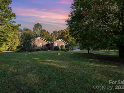 9404 Pinenoll Ln, Charlotte, NC, 28215