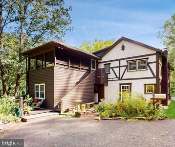 380 River Rd, Pipersville, PA, 18947