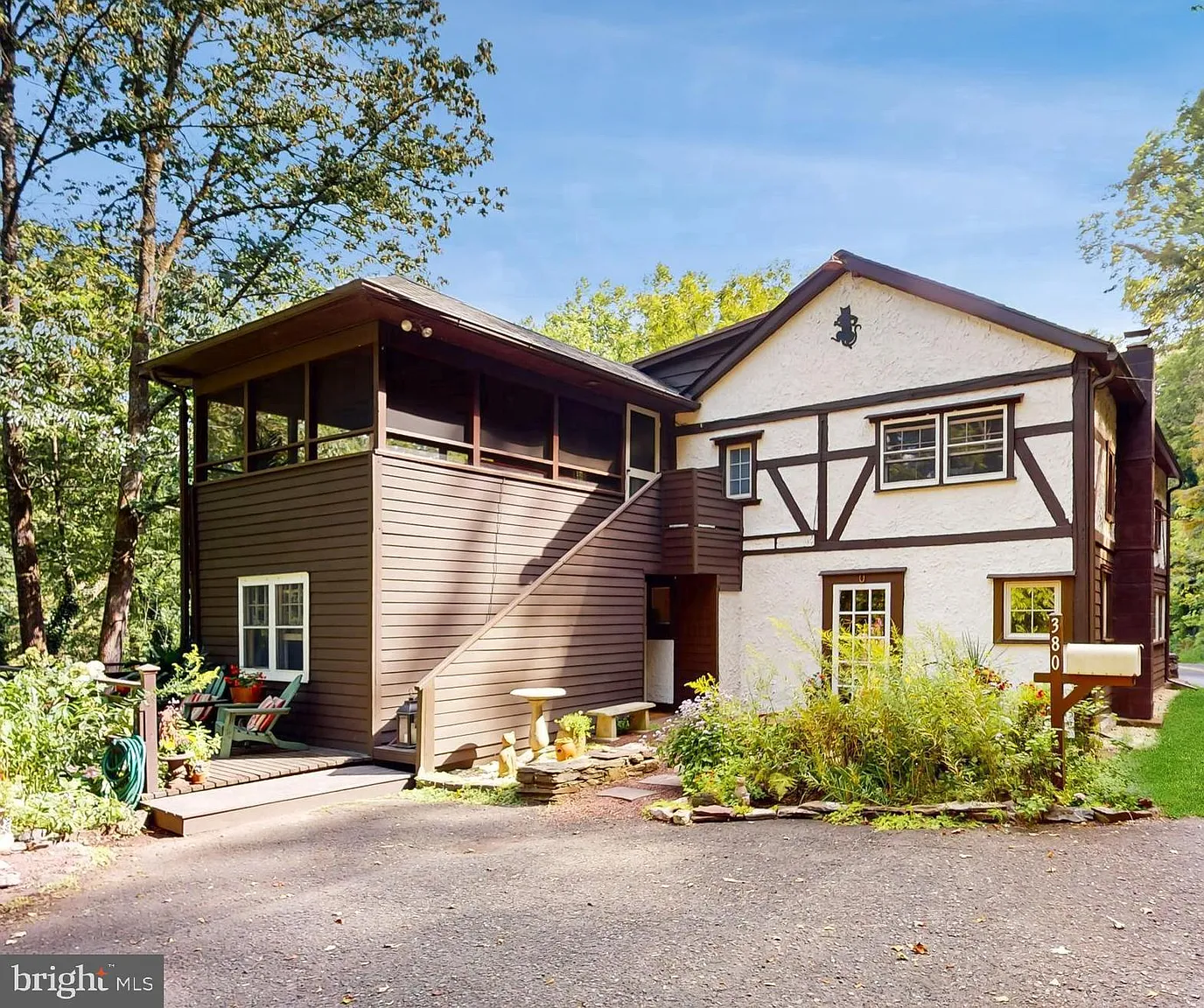 380 River Rd photo 1