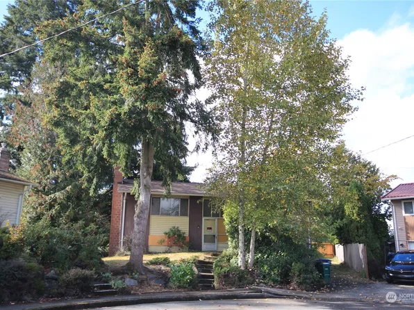 1103 Vashon Court NE, Renton, WA 98059