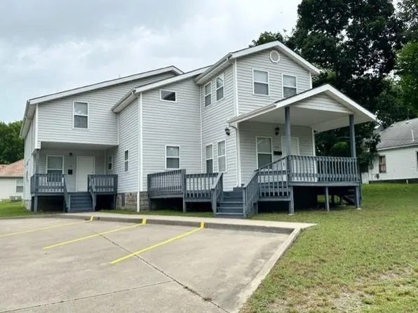 516 & 518 W Hickory St, Nevada, MO 64772
