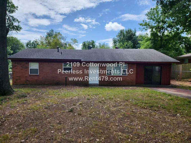 2109 Cottonwood Pl — Photo 15