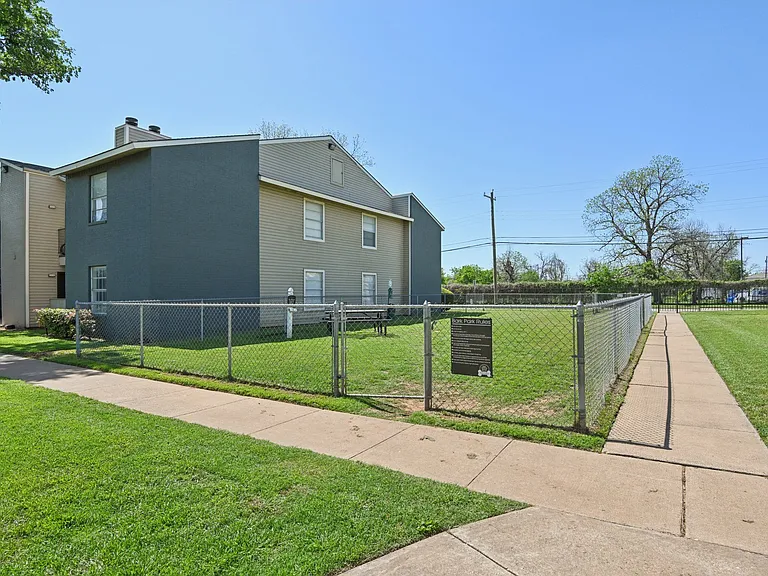 Abbey Glenn Apartments — Photo 25