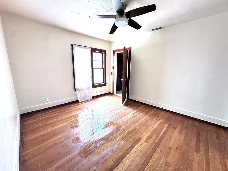 515 W Main St — Photo 26