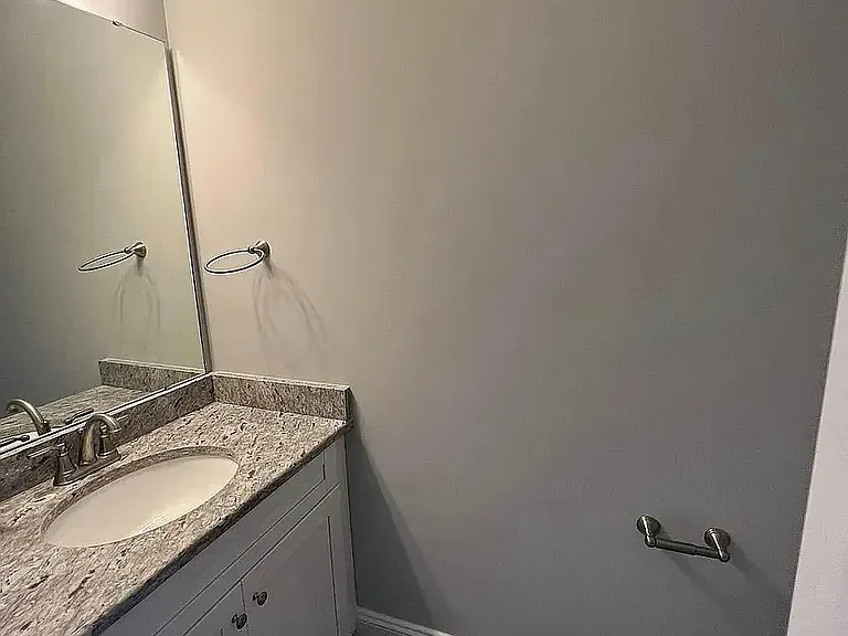 411 Caddie Ct — Photo 3
