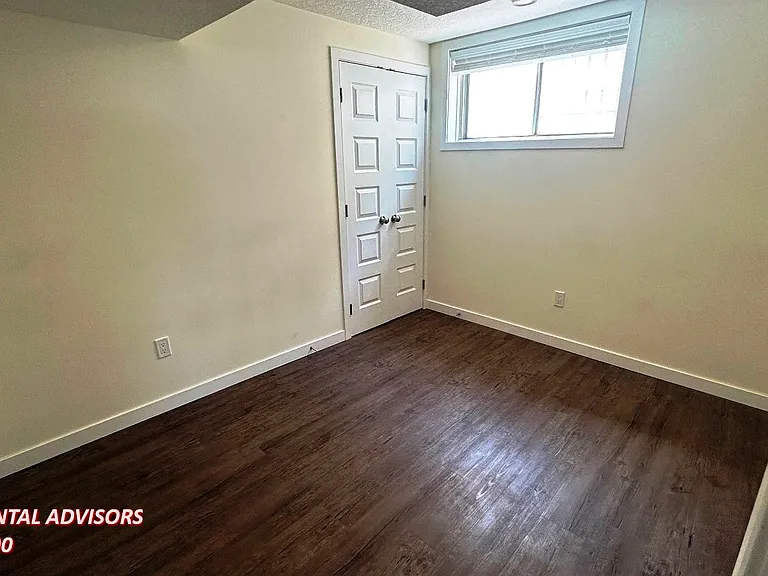 8125 83rd Ave NW #BASEMENT — Photo 11