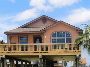 812 Surf Dr, Freeport, TX 77541