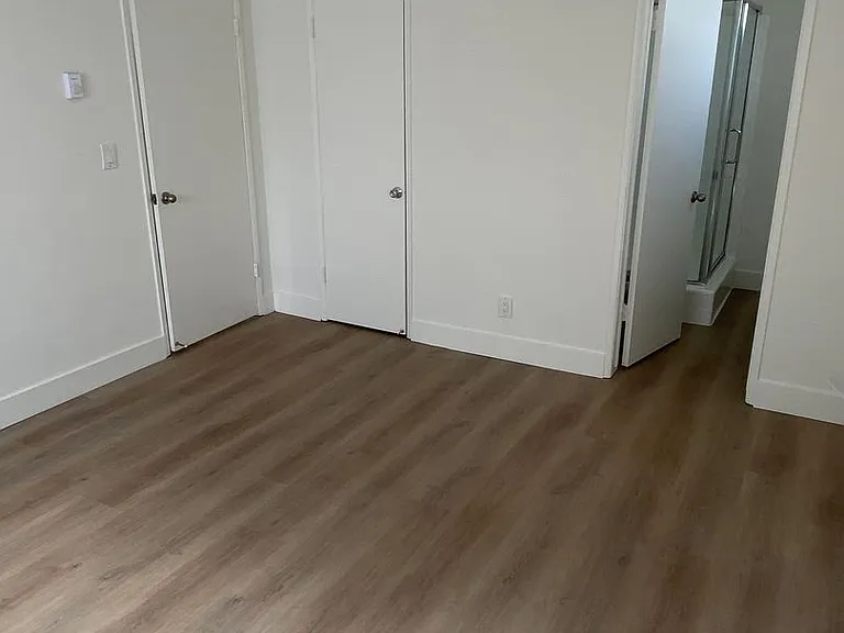 1407 Brockton Ave — Photo 20