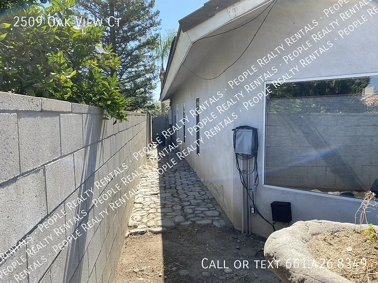 2509 Oak View Ct — Photo 41